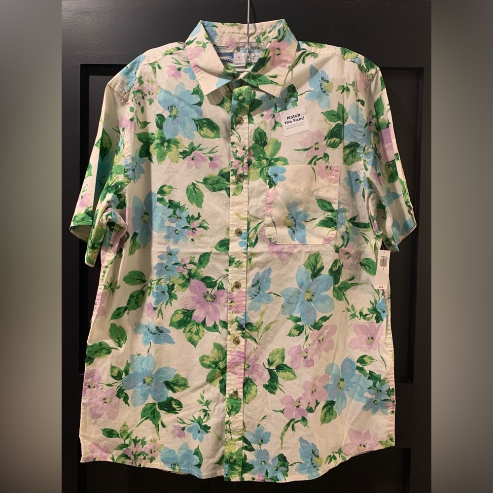 New!! Old Navy men’s poplin casual shirt. Size Medium. Family matching.